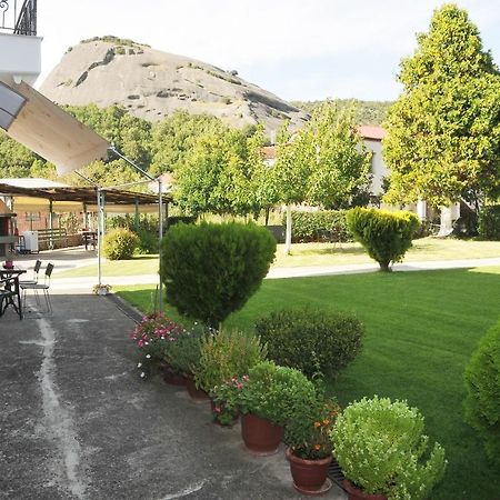 The Other Side Of Meteora With Lush Garden, Bbq & Pavillion Kalampaka Exteriör bild