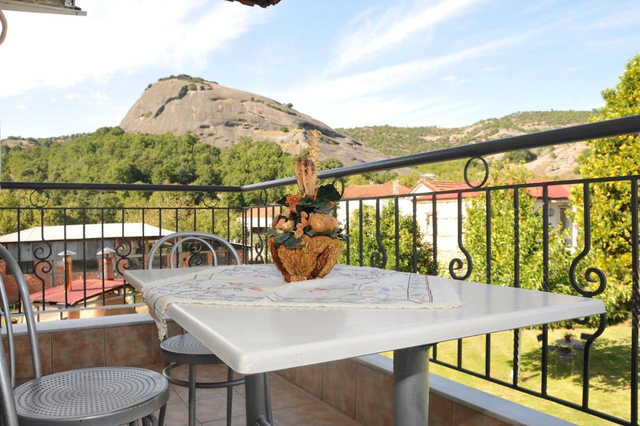 The Other Side Of Meteora With Lush Garden, Bbq & Pavillion Kalampaka Exteriör bild